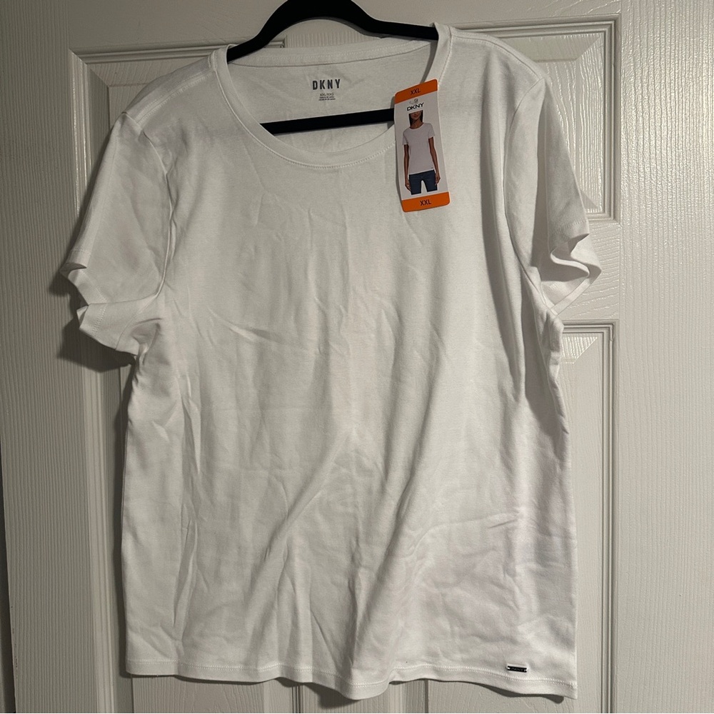 NWT | DKNY White Short Sleeve Tee